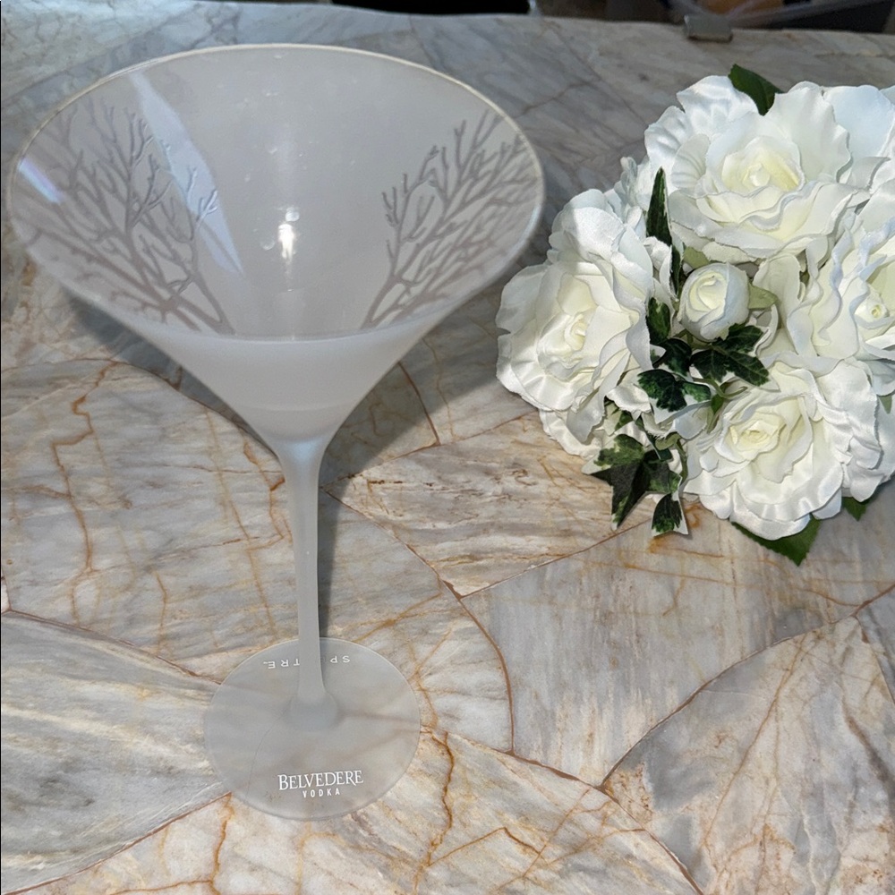 Belvedere Vodka Spectre 007 Martini Glass Frosted Tree‎ Design